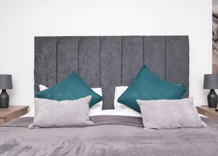 Entire In Downend, Apartment Bristol