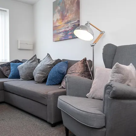 Entire In Downend, Apartman