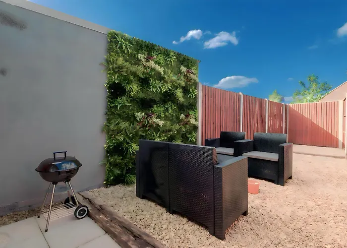 شقة Entire In Downend, *